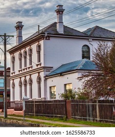 Regency Building In Glen Innes