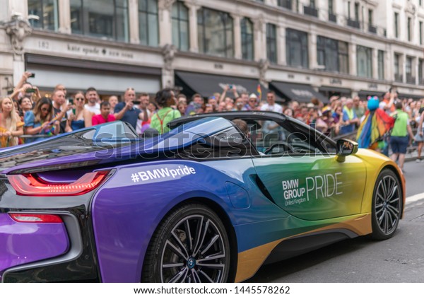 BMW i8 LGBT