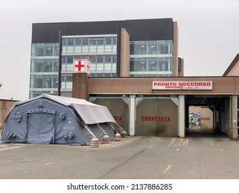 Reggio Emilia, Emilia Romagna, Italy - 11-20-2020: The entrance to the emergency room of the Reggio Emilia hospital and the civil protection tent