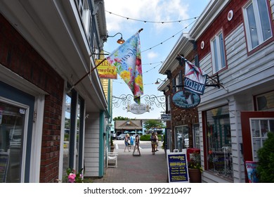 Rehoboth Beach, DE, USA, June 15, 2021 - Delaware Beaches Are Open. With The Decline COVID Cases, People Are Flocking To Delaware’s Rehoboth Beach And It’s Shops Along The Boardwalk. Penny Lane Mall.