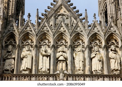 Reims Cathedral West Wing. Sculptures.  France.  05-29-2008