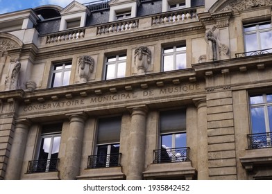 Reims, France - March 2021 - The Former Offices Of The City's Conservatory Of Music, In An Art Déco, Parisian-style Edifice Built In The 20th Century, On Rue Carnot ; It Is Now A Bank Building