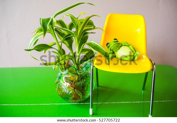 Relaxing Concept Relaxing Frog Lay Down Stock Photo 527705722 ...