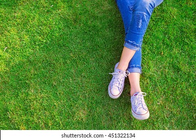 232,985 Legs grass Images, Stock Photos & Vectors | Shutterstock