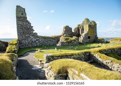 The Remains Of The 16C 'New Hall' Built By Earl Robert Stewart, The Earl Of Shetland As The Laird's House.