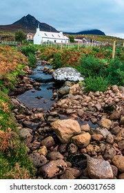 In A Remote Area Of Scotland Ten Miles North Of Ullapool Sits This Hostel And Pods.