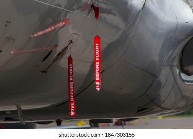 Remove Before Flight, On Business Jet Close Up (June 2017, Vilnius Airport/Lithuania) 