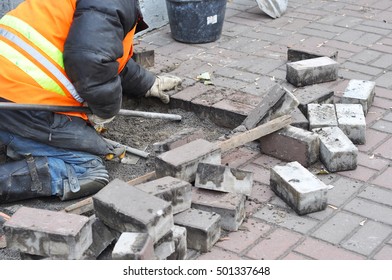 Remove And Repair Pavement Road.  Contractor Paving And Construction.