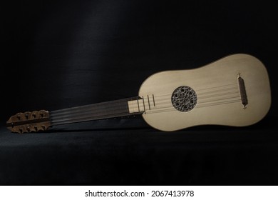 Renaissance guitar of the 16th century. 