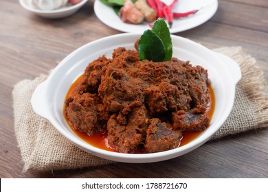 Rendang Images Stock Photos Vectors Shutterstock