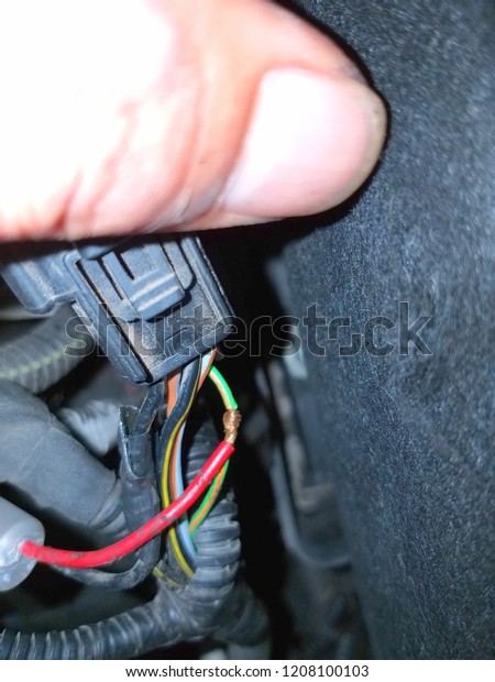 \
Repair car\
wiring