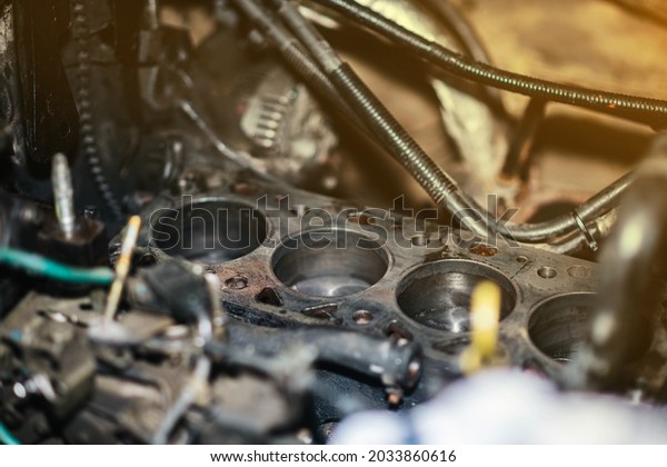 repair of the engine block,\
combustion chamber, replacement of the cylinder block\
gasket.
