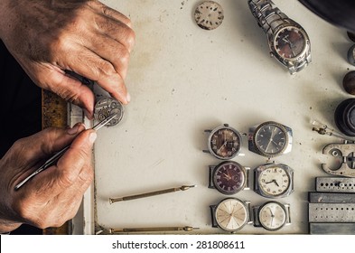 Repair of mechanical watches