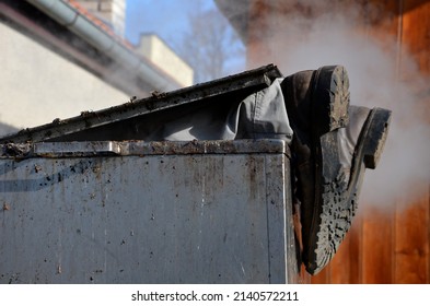 Repair Piping With Hot Water Steam In Hatch Of Device. Only Shoes And Feet Look Out Of Tank. Smoke Rolls In Winds Which Rolls Fog, Dust. Stainless Steel Kitchen Equipment Washes Inside Men, Film, Army