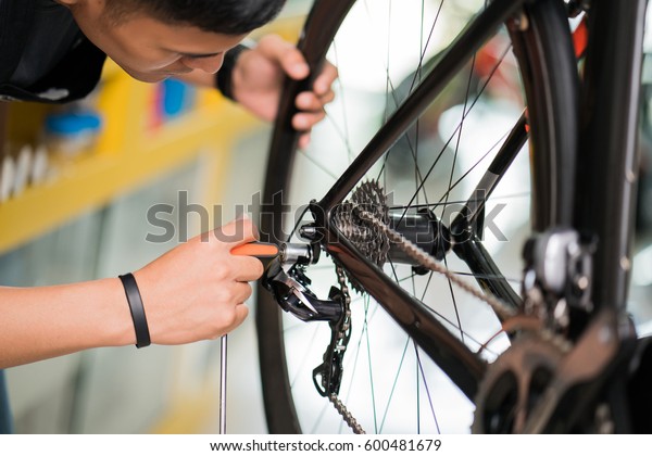 bike repair near me now