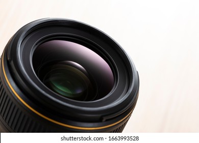 Replacement camera lens for SLR cameras