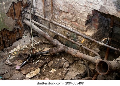 Replacement Of Old Sewer Pipes In An Apartment Of A Residential Building. 