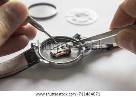 Replacing the battery in a wristwatch, watch repair