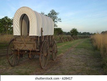 352 Oregon trail wagon Images, Stock Photos & Vectors | Shutterstock