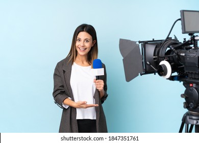 9,710 Female hand extended Images, Stock Photos & Vectors | Shutterstock