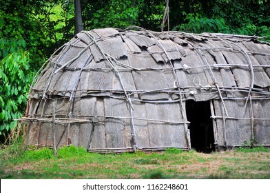 55,257 Native houses Images, Stock Photos & Vectors | Shutterstock