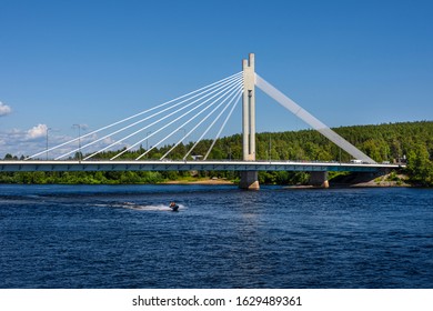 modern candle bridge
