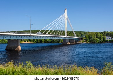 modern candle bridge