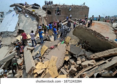 67 2013 savar building collapse Images, Stock Photos & Vectors ...