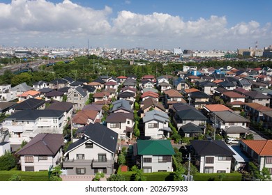 住宅街 日本 遠景 の画像 写真素材 ベクター画像 Shutterstock