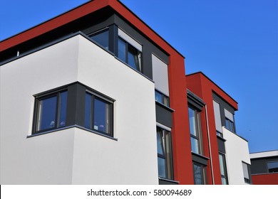 Residential Home With Modern Facade Painting