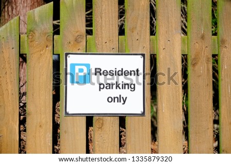 Residents parking only sign
