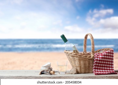 Rest with Wine at the sea 