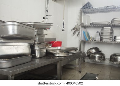 Restaurant Dish Washing Station