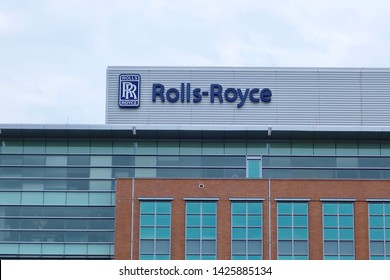RESTON, VA - JUNE 16, 2019: ROLLS ROYCE NORTH AMERICA Sign At Headquarters Building