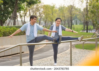 Retired Couple Exercising Happily And Healthy, Retirement Age Exercise, Elderly Life Insurance