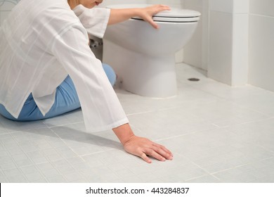 Retirement Woman Fell Down In A Restroom