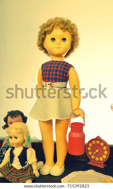 retro dolls