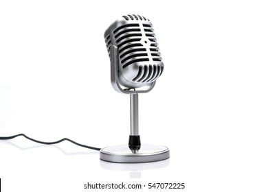 Retro-Mikrofon einzeln auf weißem Hintergrund