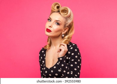 Retro Pin Up Girl