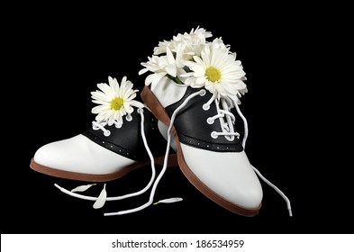 Retro Saddle Shoes With Daisy Bouquet On Black