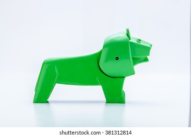 green lion toy