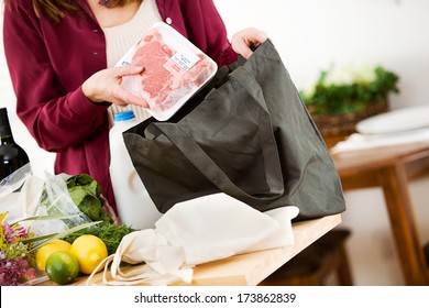 Reusable Bags: Unpacking Meat From Fabric Bags