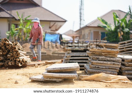 Reusable wooden concrete slab in square shape for cement structure in house construction