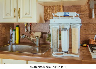 Reverse Osmosis System. Water Filter