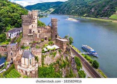 Rheinstein Castle, Trechtingshausen, Unesco World Heritage Site Upper Middle Rhine Valley, Rhineland-Palatinate, Germany