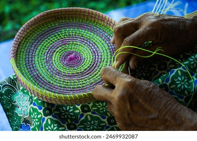 Rice baskets, weaving boxes, handmade work
