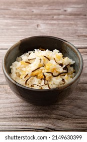 Rice With Bits Of Deep-fried Tempura Batter