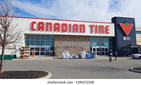 RICHMOND HILL, CANADA - APRIL 28, 2019: A Canadian Tire Store Exterior In Richmond Hill, Canada.