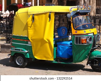 Rickshaw Tuk-tuk Taxi In New Delhi ,India