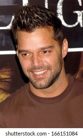 Ricky Martin At In-store Appearance For Ricky Martin MTV Unplugged New Album Signing, FYE, For Your Entertainment, Store, New York, NY, November 09, 2006